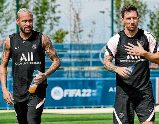 500.com-揭秘梅西巴黎首训：第一个到场，训练后集体吃烤肉